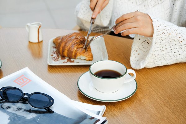 Quels sont les meilleurs conseils pour protéger ses cheveux des agressions extérieures ?